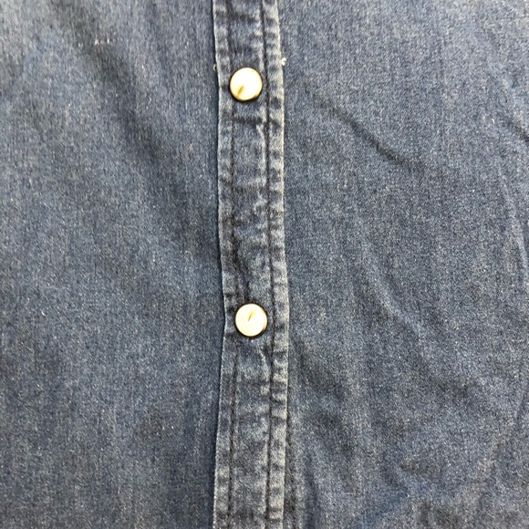 Denim indigo blue stonewashed women’s denim shirt with full front opening - Picture 11 of 11